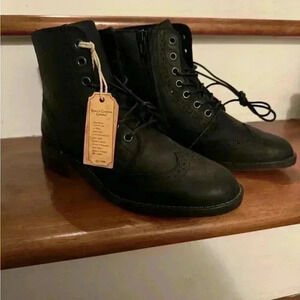 Fat face  NWT combat boots. Spring/Fall season start